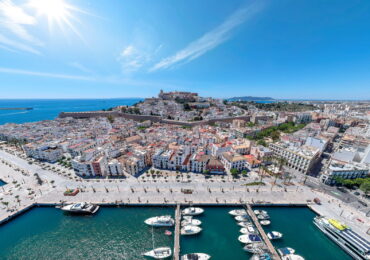 Ibiza Stadt / Eivissa ist eine der sieben ältesten Städte in Spanien